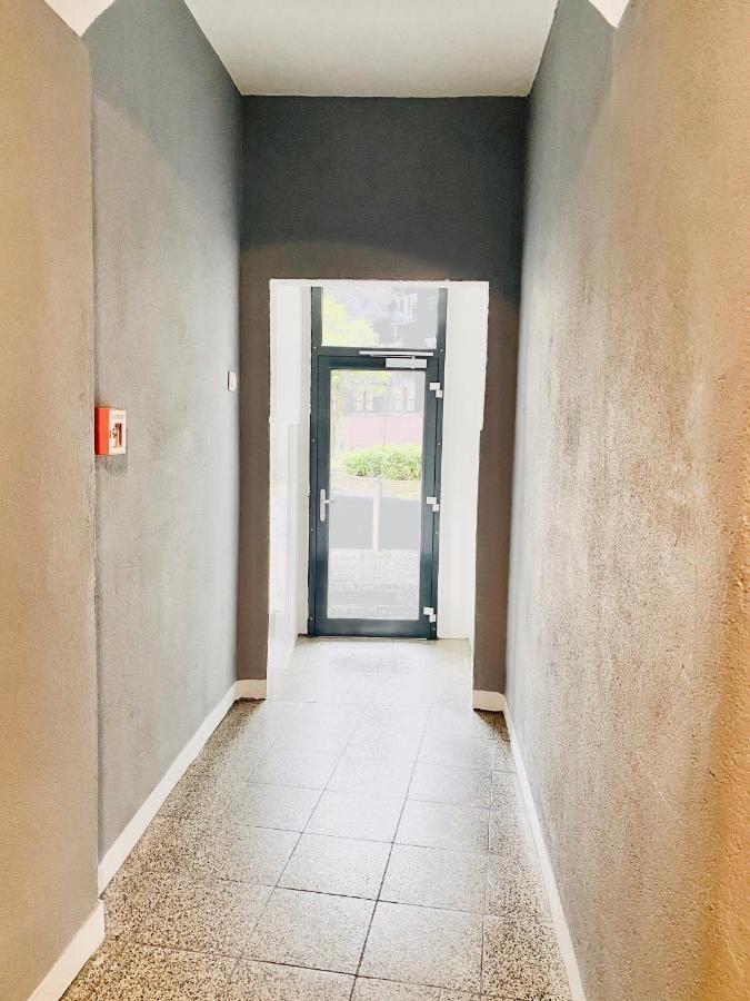 Tm Aparts Dortmund Kültér fotó Entrance to the house