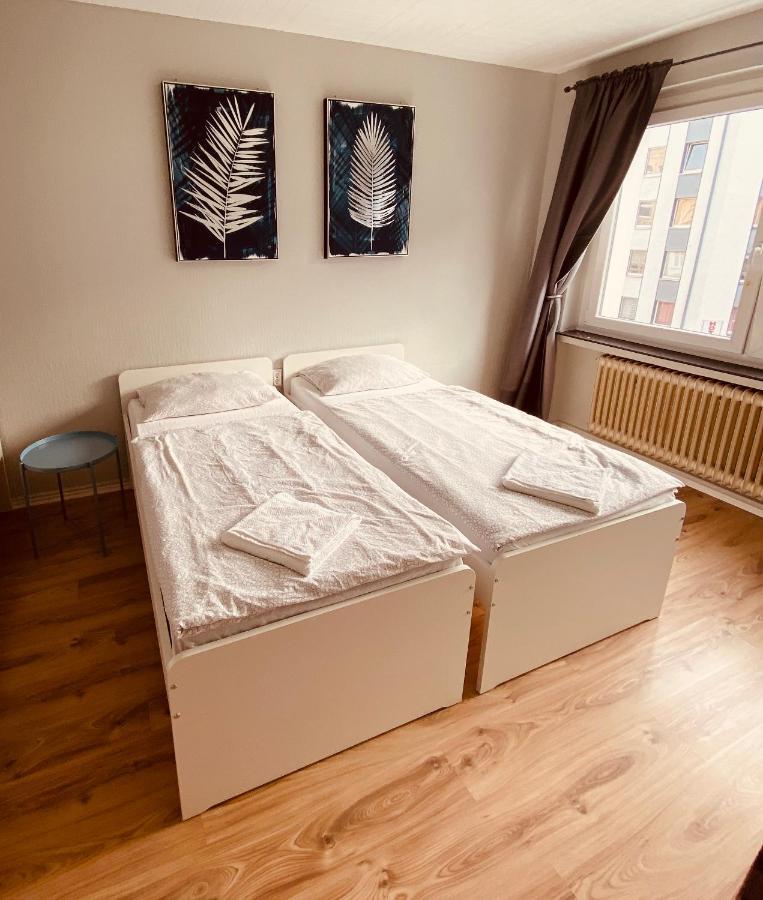 Tm Aparts Dortmund Kültér fotó A room at the hostel