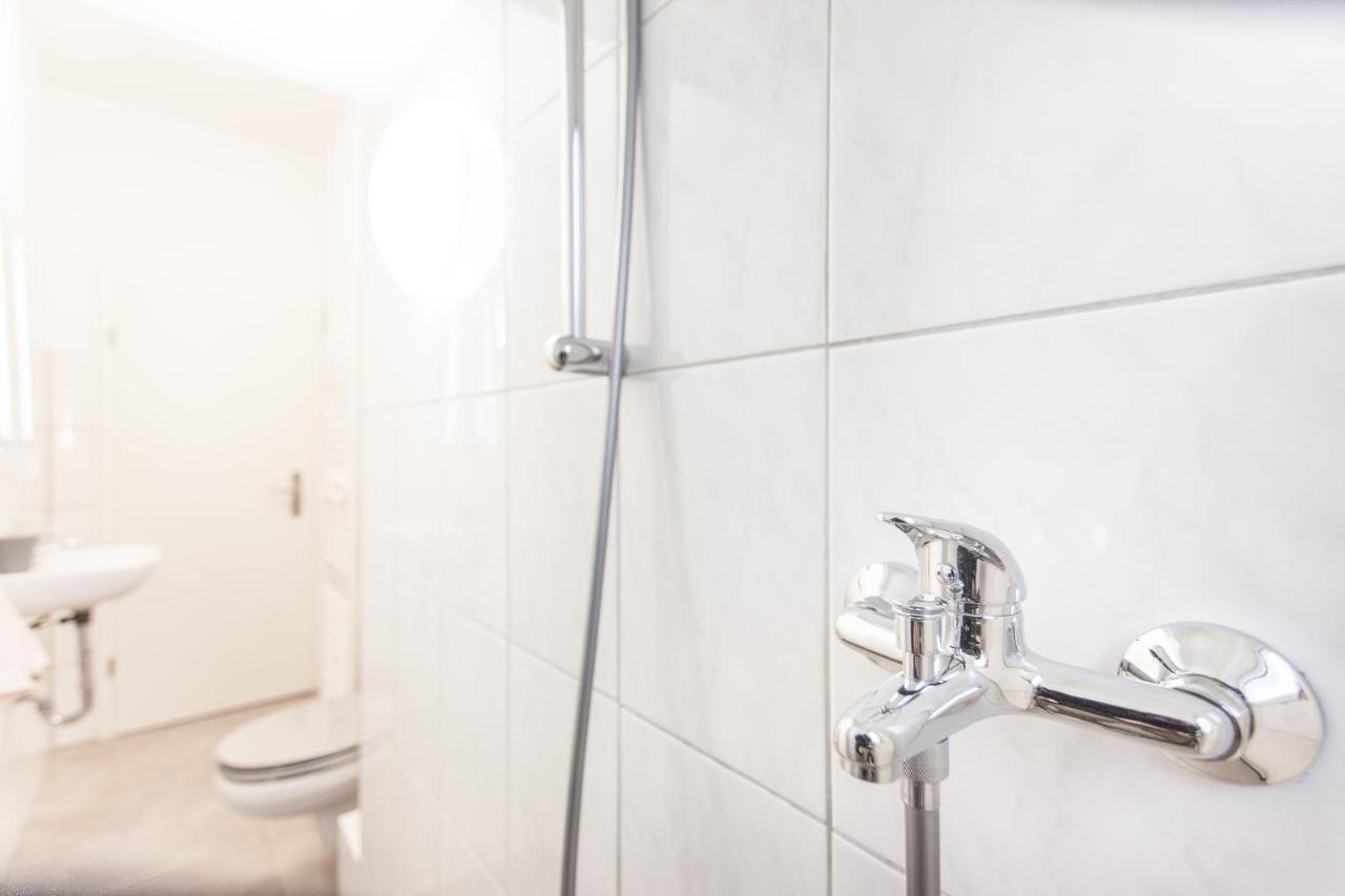 Tm Aparts Dortmund Kültér fotó Bathroom